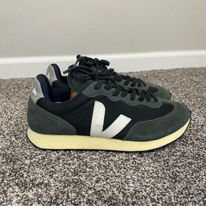 Veja Rio Branco Alveomesh Black White Oxford Grey Sneakers sz 10. Worn twice!